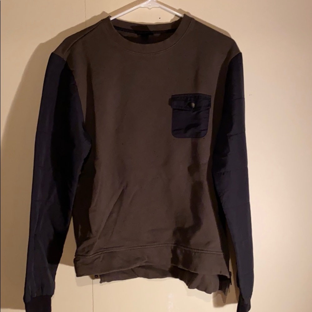 Men’s mossimo sweatshirt/jacket. Very cool!